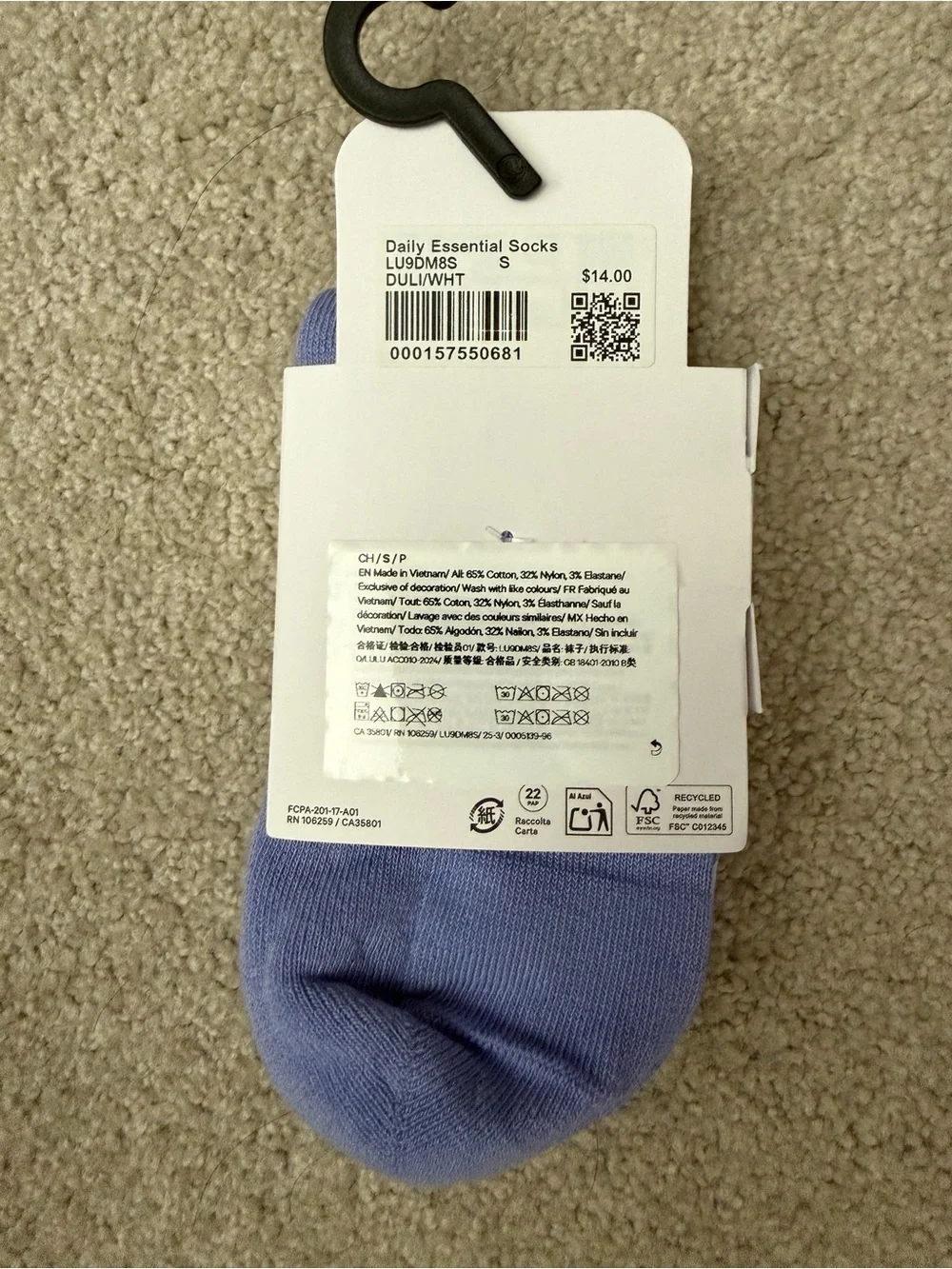 NWT Lululemon Daily Essential Quarter Crew Socks sz Small in Dusty Lilac/White
